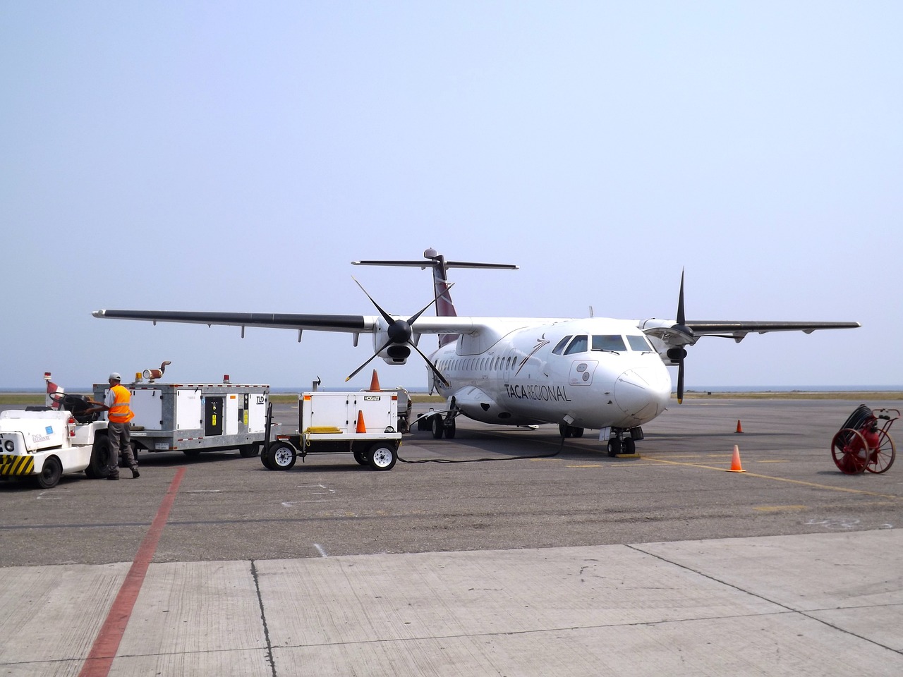 上海航空最新机长招聘启航，探索航空之旅的启程之门